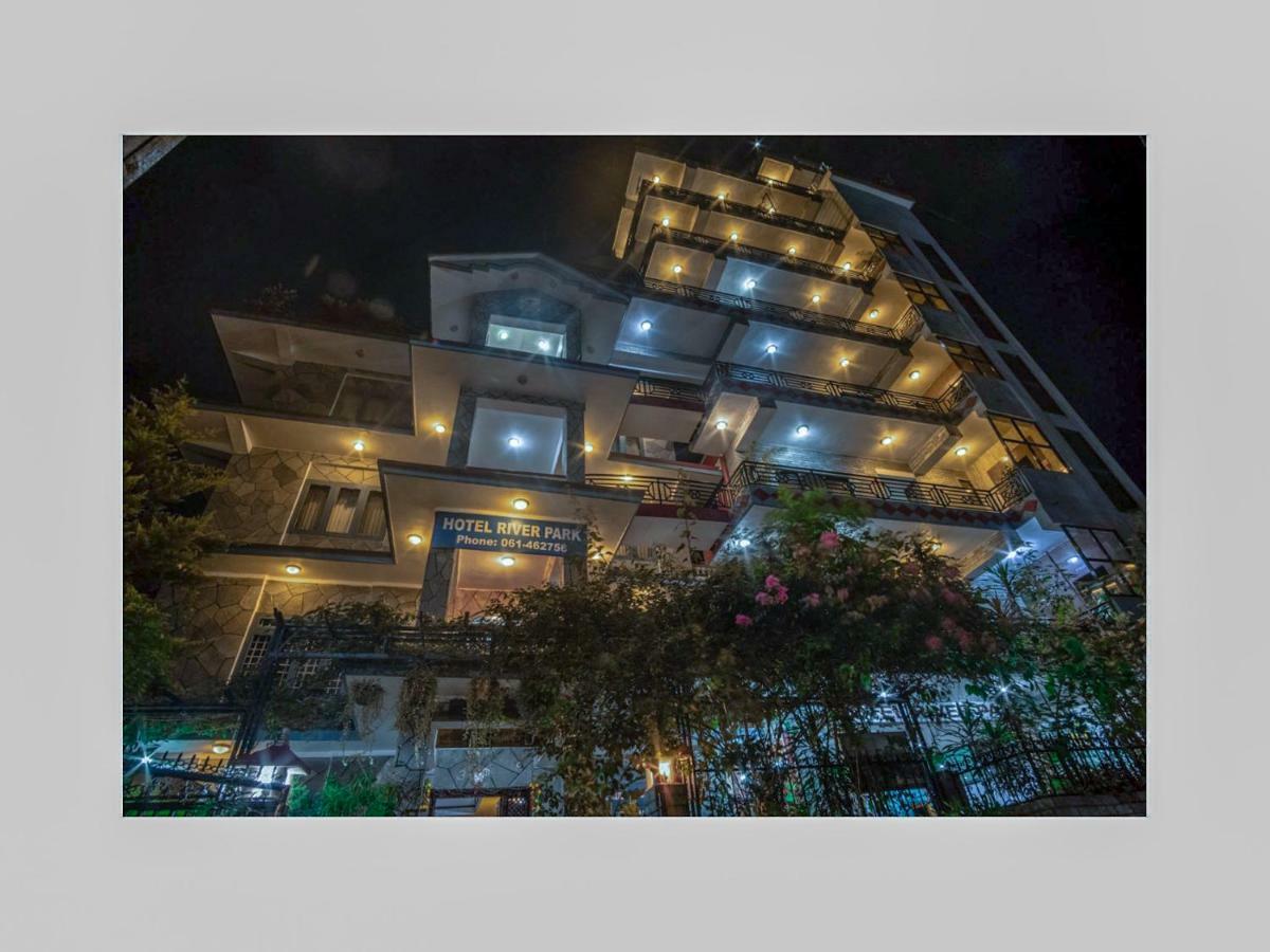 โรงแรมริเวอร์พาร์ค โพคารา ภายนอก รูปภาพ